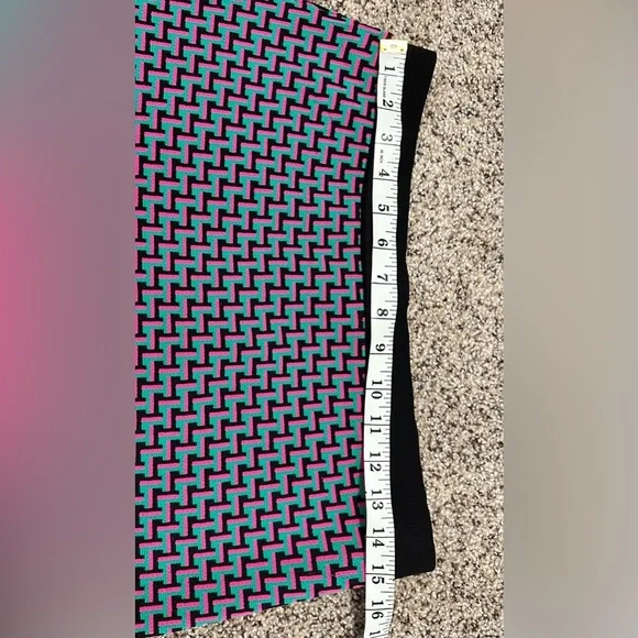 ππ€π Zara Geometric Print Skirt - Green, Black ππ€π - Picture 5 of 11